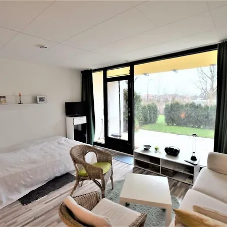 Hohes-ufer-42-studio-h *