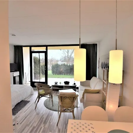 Hohes-ufer-42-studio-h *